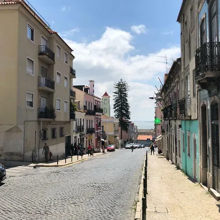 Apartment Perfect For Couples@heart Of Historic Lissabon